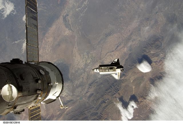 NASA image: View of Atlantis on approach to the ISS for Expedition 15/STS-117 Joint Operations