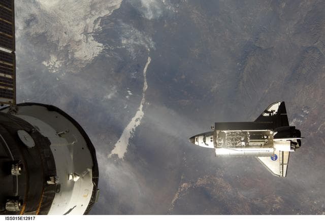 NASA image: View of Atlantis on approach to the ISS for Expedition 15/STS-117 Joint Operations
