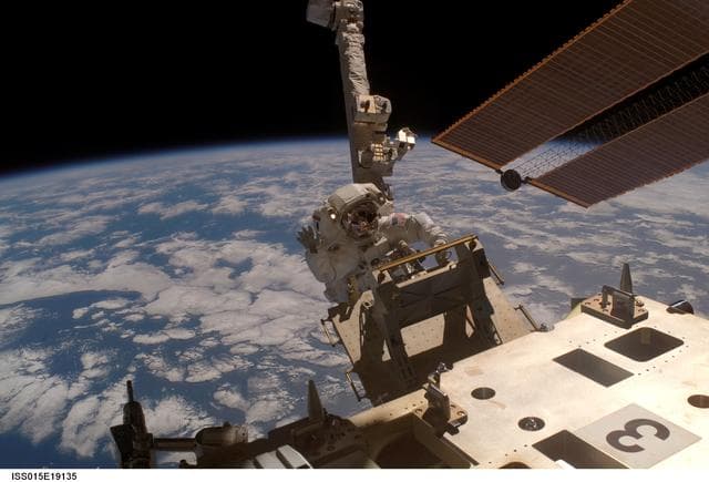 NASA image: View of Anderson removing the EAS during a session of EVA on Expedition 15