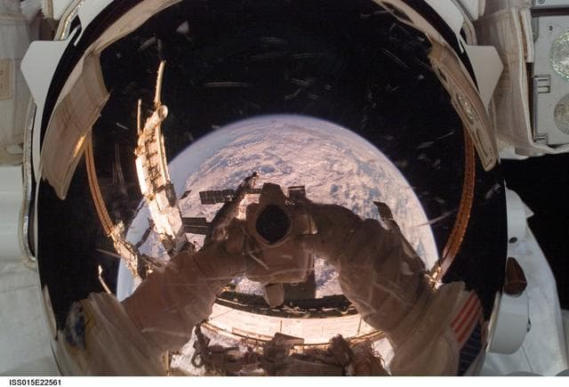NASA image: FE Anderson during EVA 3 for Expedition 15 / STS-118 Joint Operations