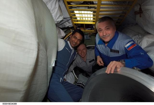 NASA image: Expedition 15 Crewmembers and Spaceflight Participant pose for a photo