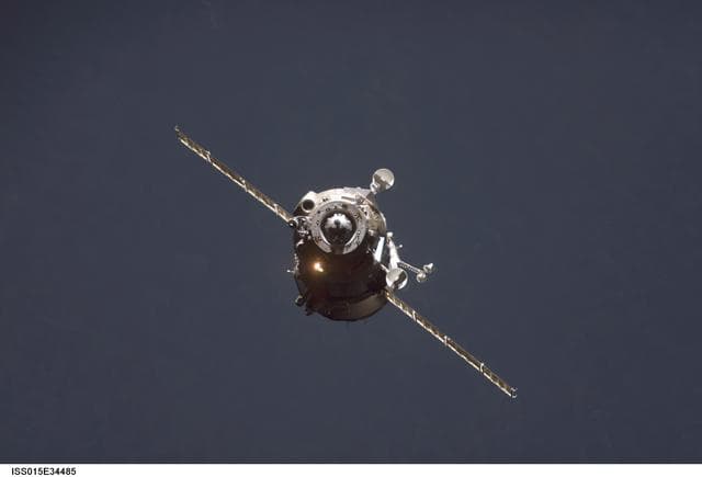 NASA image: View of the Soyuz TMA-11 on approach to the ISS