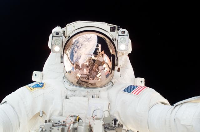 NASA image: Parazynski during EVA 3