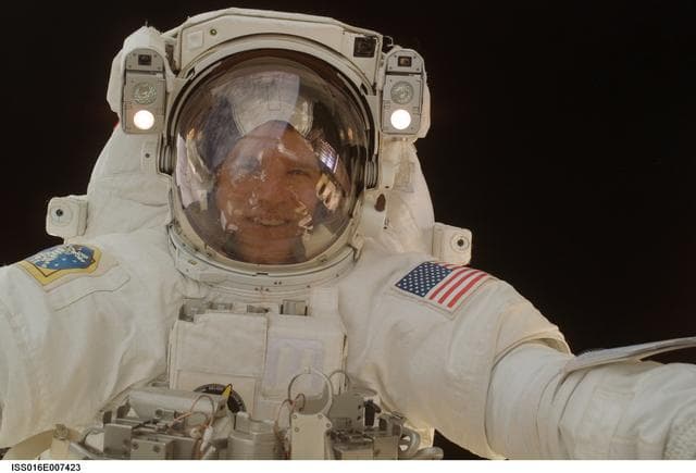 NASA image: Parazynski during EVA 3