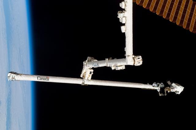 NASA image: Parazynski during Expedition 16/STS-120 EVA 4