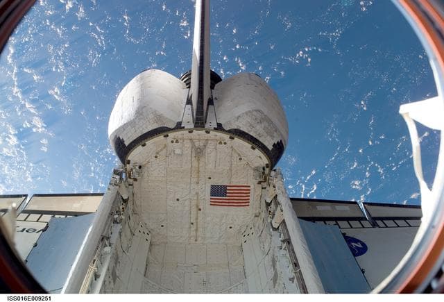 NASA image: Space Shuttle Discovery during Expedition 16