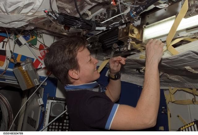 NASA image: Whitson in US Lab during Expedition 16