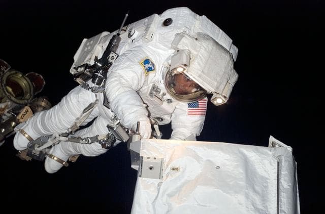 NASA image: STS-124 EVA 3 Nitrogen Tank Assembly (NTA) OPS