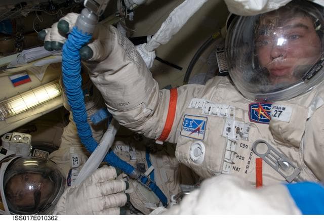 NASA image: Volkov and Kononenko in the Piers DC1 during Expedition 17
