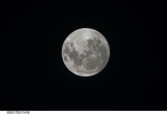 NASA image: Moon taken by the Expedition 17 Crew