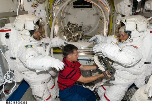 NASA image: ISS Expedition 18 extravehicular activity (EVA) prep