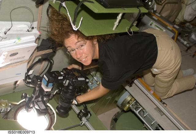 NASA image: ISS Expedition 18 Progress 31P Approach