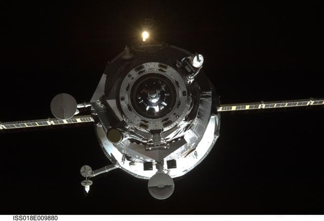 NASA image: ISS Expedition 18 Progress 31P Approach