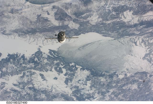 NASA image: ISS Expedition 18 Progress 31P Separation