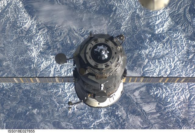 NASA image: ISS Expedition 18 Progress 31P Separation