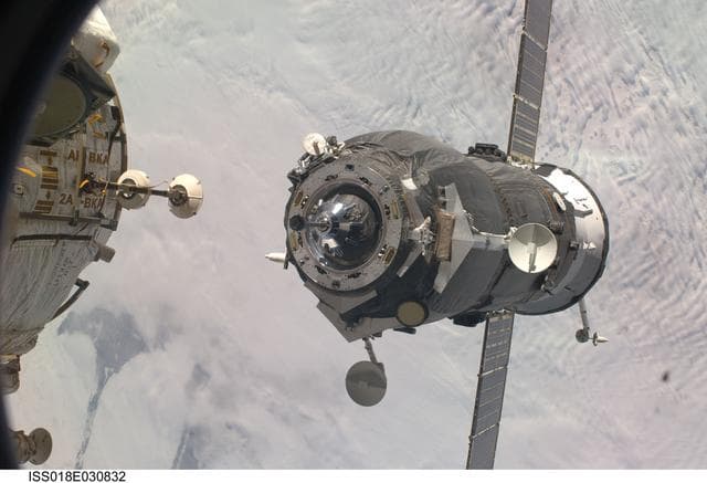 NASA image: Progress 32P Approach