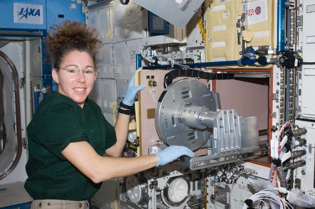 NASA image: LOH- RadGene experiment at Cell Biology Experiment Facility (CBEF)