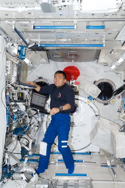 NASA image: DomeGene Experiment at Cell Biology Experiment Facility (CBEF) in JPM