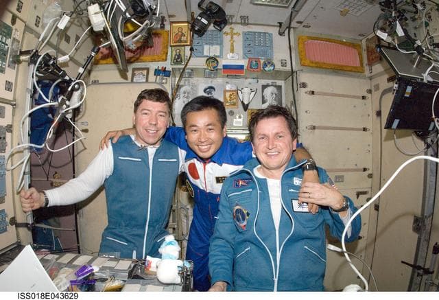 NASA image: Padalka and Simonyi in service module (SM)
