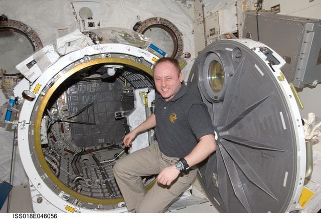 NASA image: Japanese Experiment Module (JEM) Airlock (JEMAL) Prep