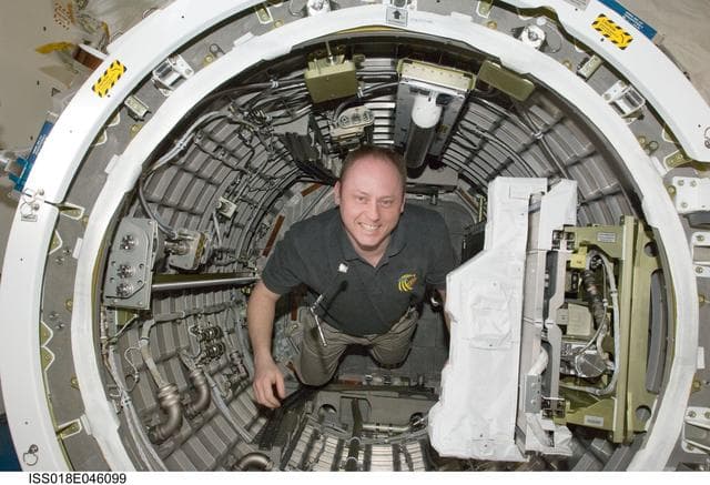 NASA image: Japanese Experiment Module (JEM) Airlock (JEMAL) Prep