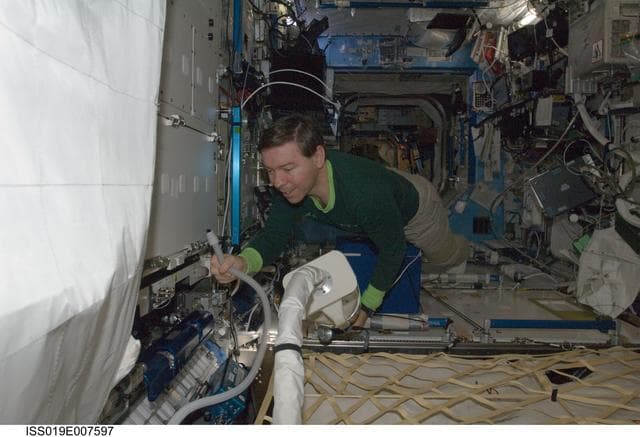 NASA image: Barrett cleaning filters in U.S. Laboratory