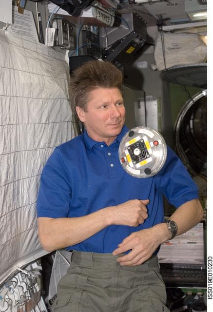 NASA image: OBR-1-1/Fizika-LT(Letaushaya Tarelka/Flying Disk) experiment