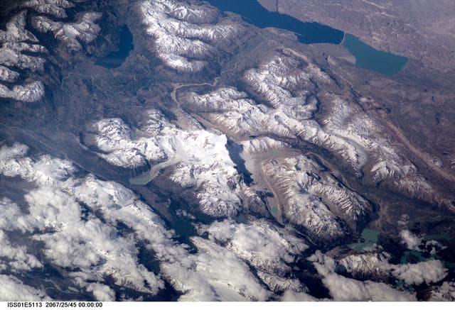 NASA image: iss01e5113
