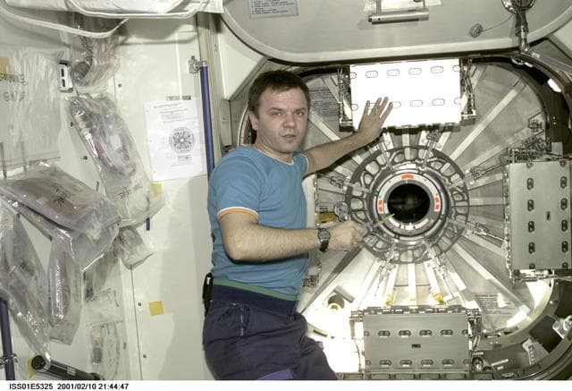 NASA image: Gidzenko at ISS hatch