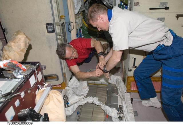 NASA image: Thirsk and De Winne IFM on TVIS
