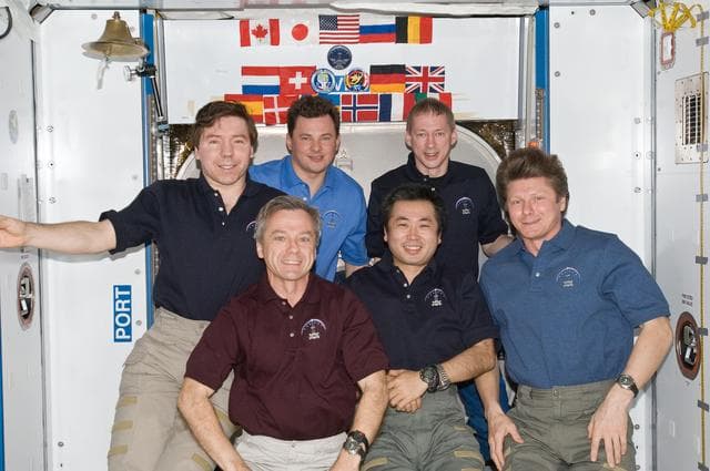 NASA image: Expedition 20 crew portrait