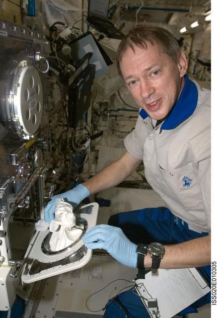NASA image: De Winne in Kibo