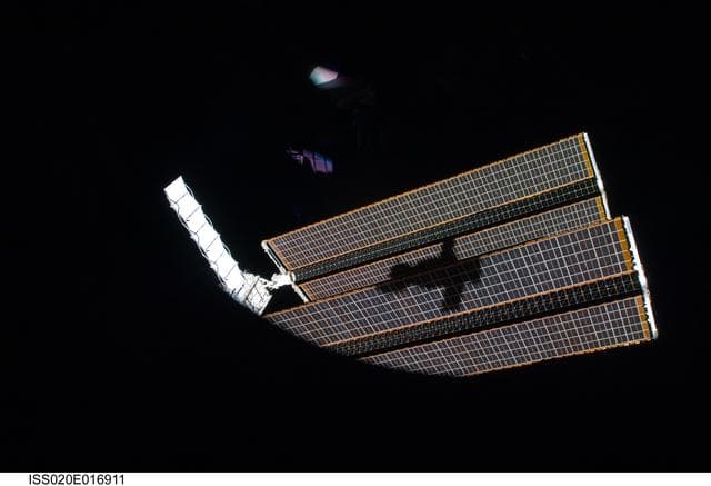 NASA image: Soyuz TMA-14 relocation