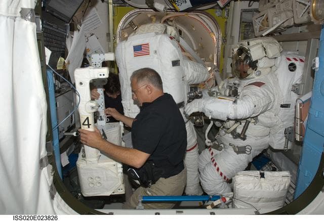 NASA image: iss020e023826