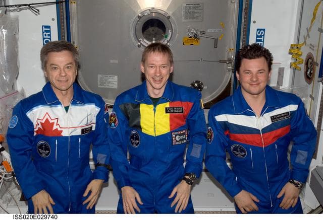 NASA image: Expedition 20 crew portrait in Node 2