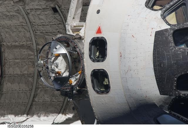 NASA image: 800mm Mapping Sequence performed during the STS-128 R-Bar Pitch Maneuver 