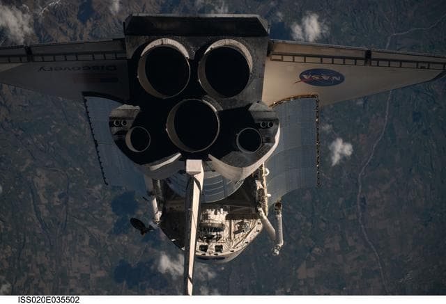 NASA image: 800mm Mapping Sequence performed during the STS-128 R-Bar Pitch Maneuver 