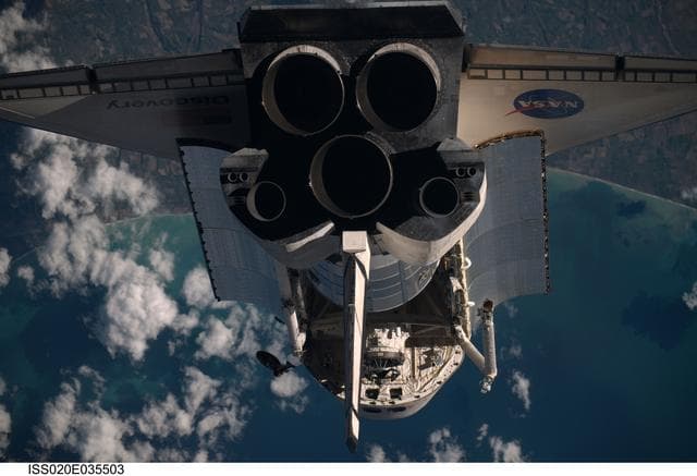 NASA image: 800mm Mapping Sequence performed during the STS-128 R-Bar Pitch Maneuver 