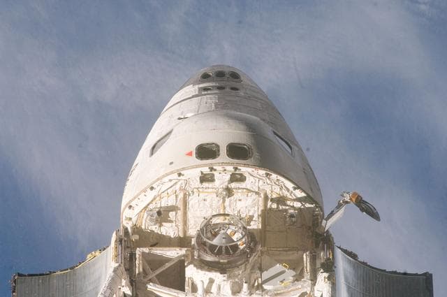 NASA image: 400mm Mapping Sequence performed during the STS-128 R-Bar Pitch Maneuver 