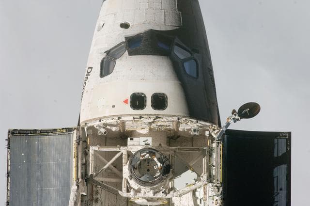 NASA image: 400mm Mapping Sequence performed during the STS-128 R-Bar Pitch Maneuver 