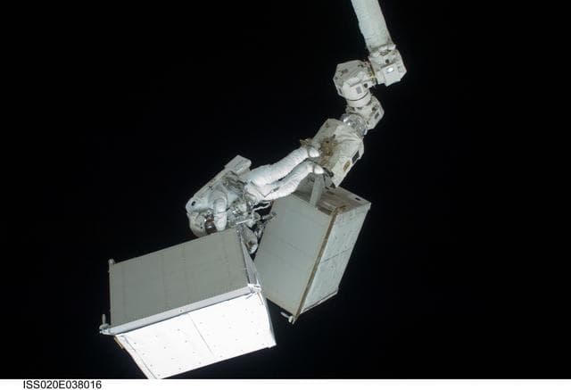 NASA image: STS-128 EVA 2