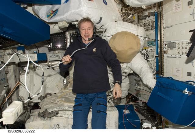 NASA image: De Winne in Columbus