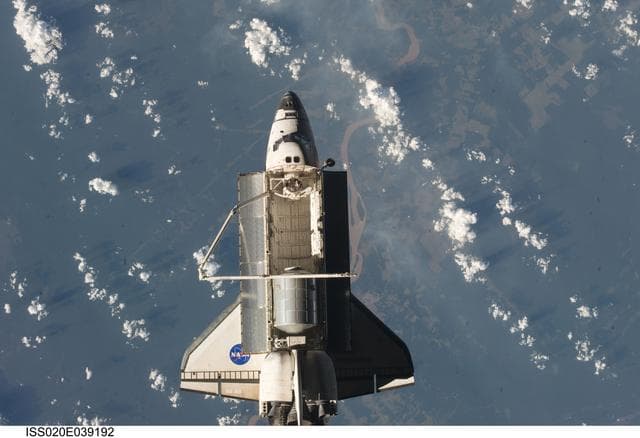 NASA image: STS-128 undocked from ISS