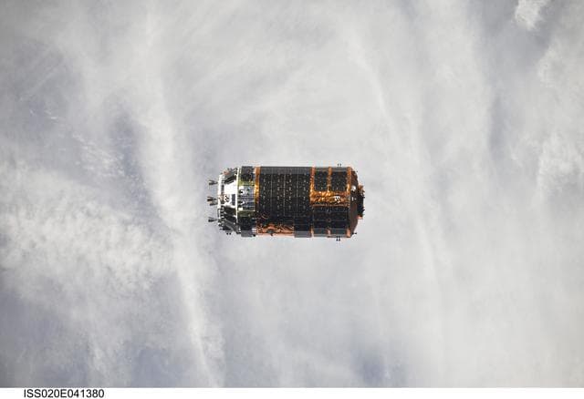 NASA image: HTV approach