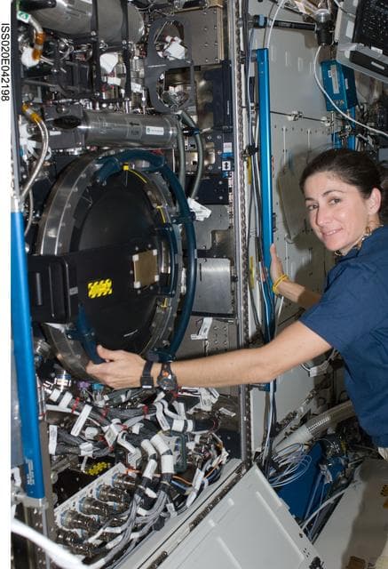 NASA image: CIR Combustion Chamber Fuel Reservoir Ops