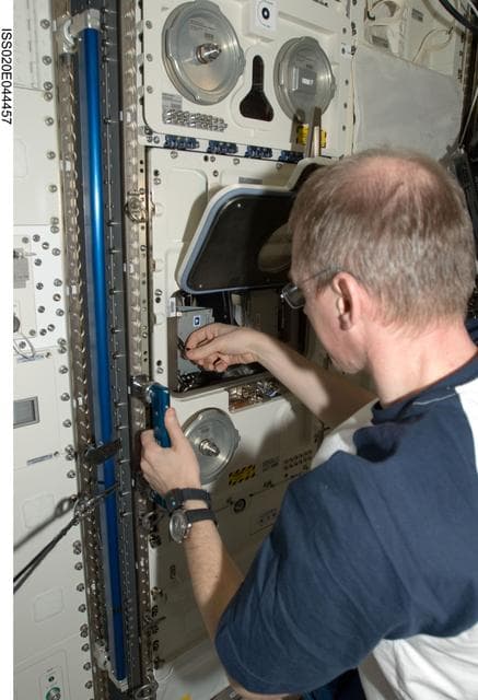 NASA image: B2 YNG Yeast EC (Experiment Container)