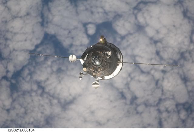 NASA image: Progress M-03 (35P) approaches the ISS for docking