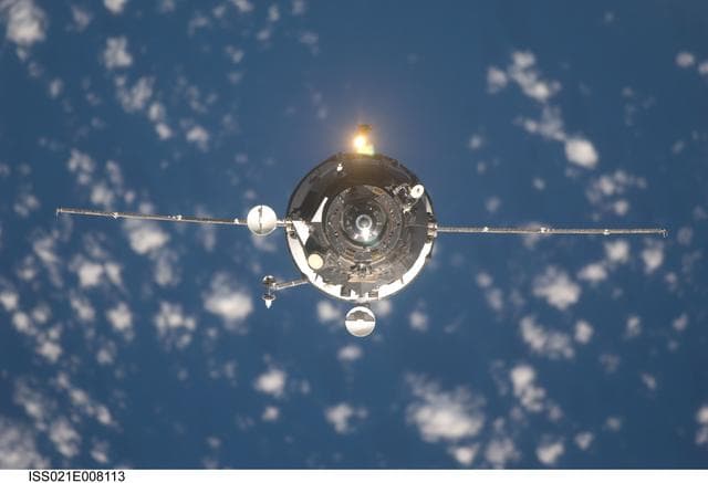 NASA image: Progress M-03 (35P) approaches the ISS for docking