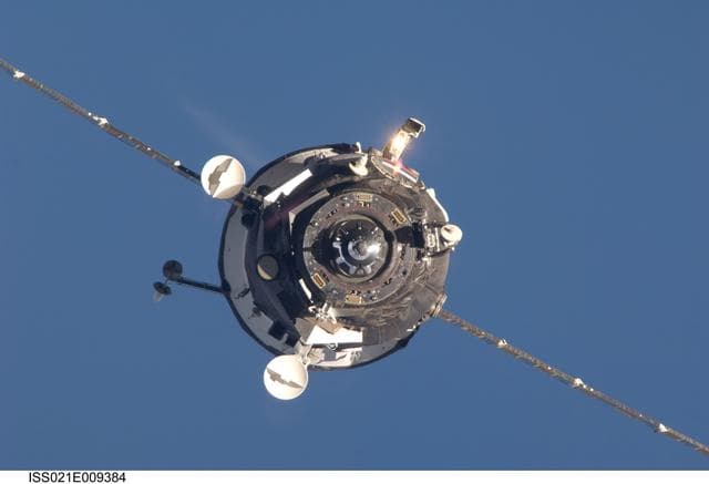 NASA image: Progress M-03 (35P) approaches the ISS for docking