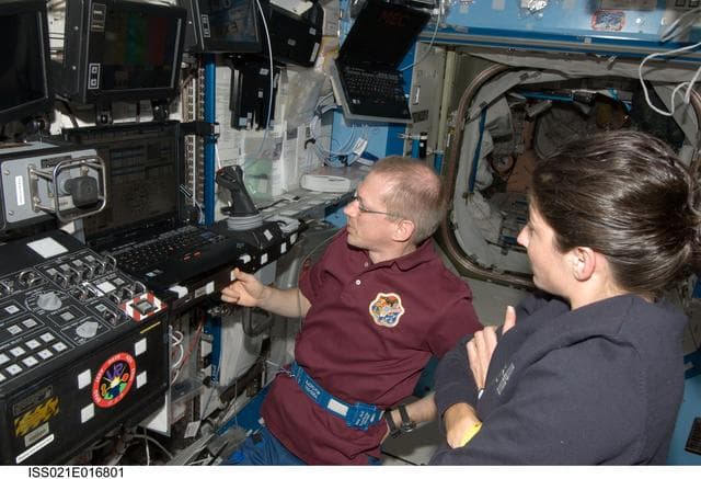 NASA image: HTV Unberth and Release